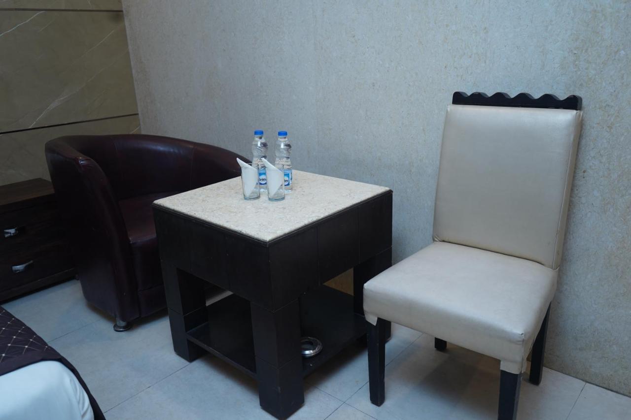 Hotel O Delhi, Near Karol Bagh Main Market And Metro Station New Delhi Eksteriør bilde