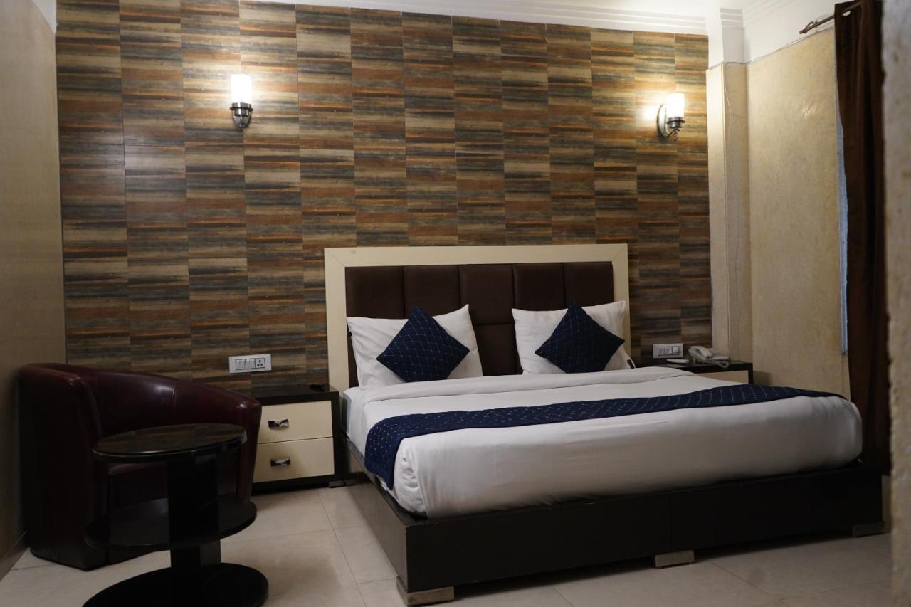 Hotel O Delhi, Near Karol Bagh Main Market And Metro Station New Delhi Eksteriør bilde